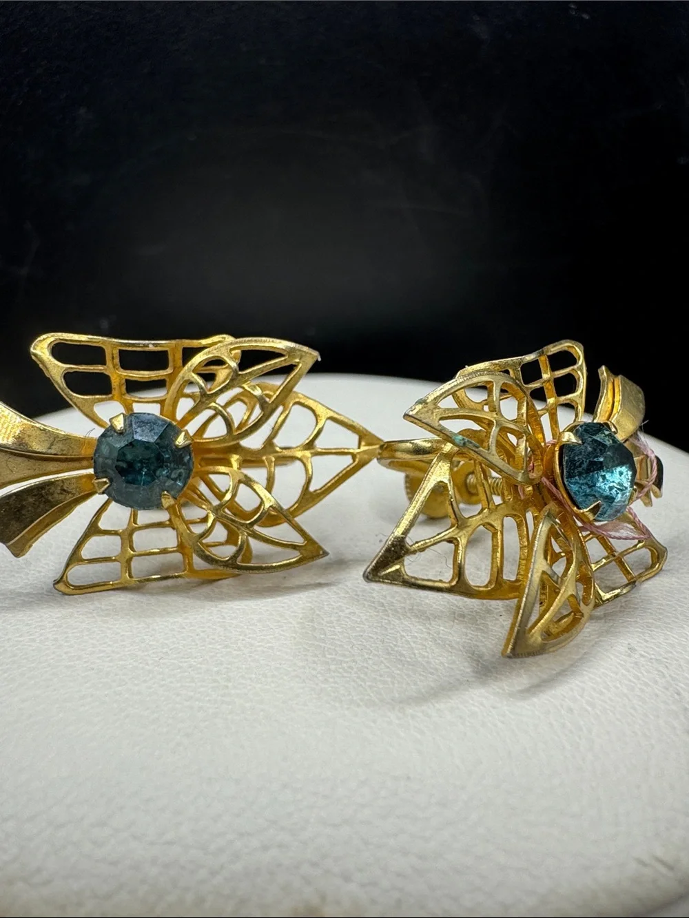 Vintage B&N Bugbee & Niles Blue Rhinestone Gold Tone Bow Screw Back Earrings